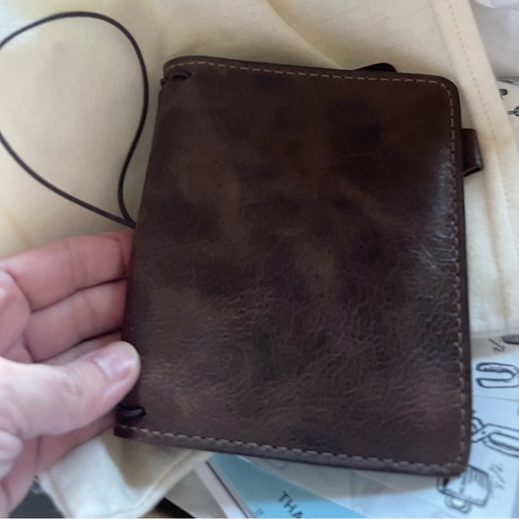 Pacific Express Cascade Passport Plus by Chic Sparrow - Picture 1 of 3